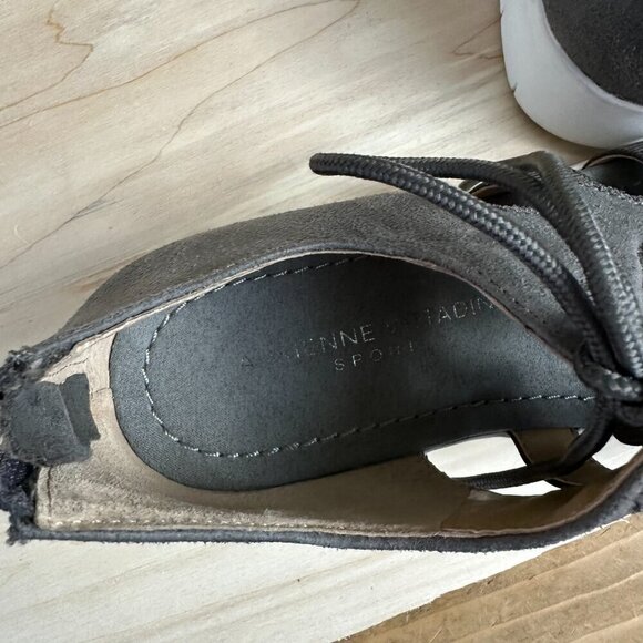Adrienne Vittadini Sport Peggie Wedge Sandals Grey 7.5 - Picture 3 of 8